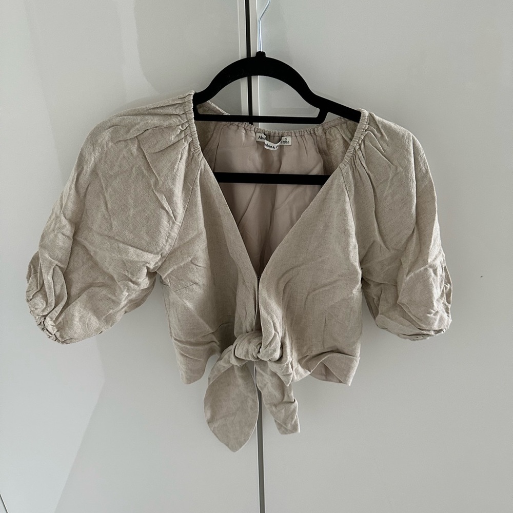 Abercrombie cropped linen top